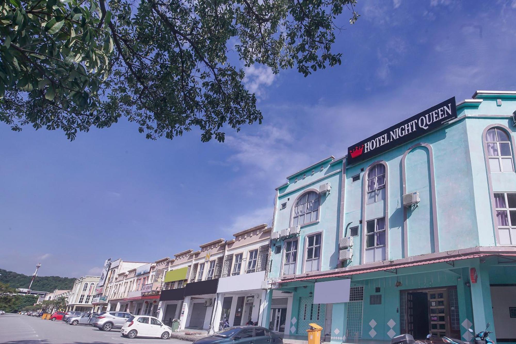Hotel Night Queen Salak Tinggi Sepang Zewnętrze zdjęcie