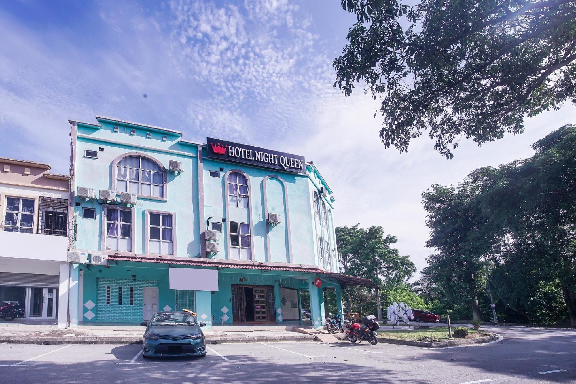 Hotel Night Queen Salak Tinggi Sepang Zewnętrze zdjęcie